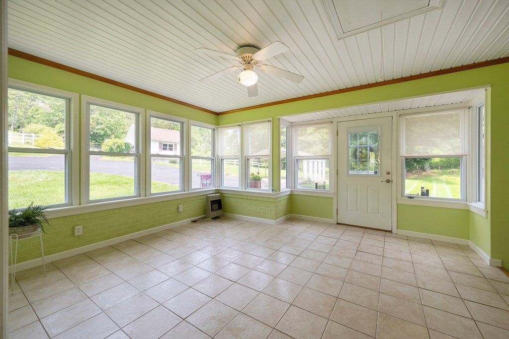 1714 Fort Chiswell Road Max Meadows, VA 24360 - Photo 22 of 100 Gallery Image 22