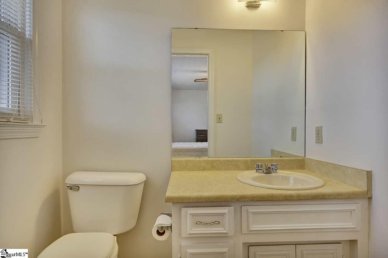 403 Brookmere Road Simpsonville, SC 29681 - Photo 9 of 19 Gallery Image 9