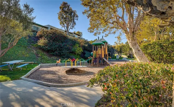 $1,175,000 | 5 Cypress Way, Rolling Hills Estates, CA 90274