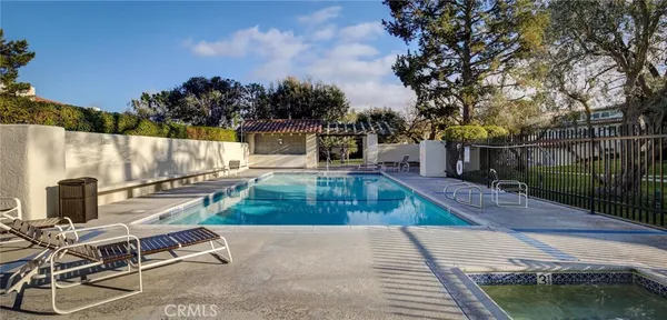 $1,175,000 | 5 Cypress Way, Rolling Hills Estates, CA 90274