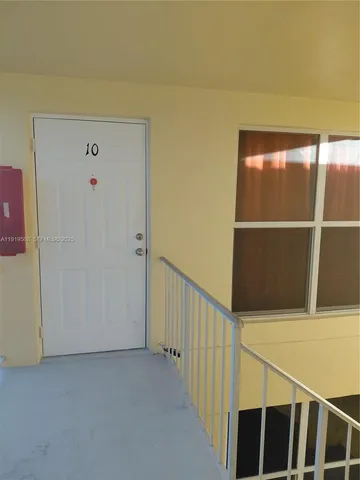 $1,750 | 731 Hummingbird Way, Unit 10, North Palm Beach, FL 33408