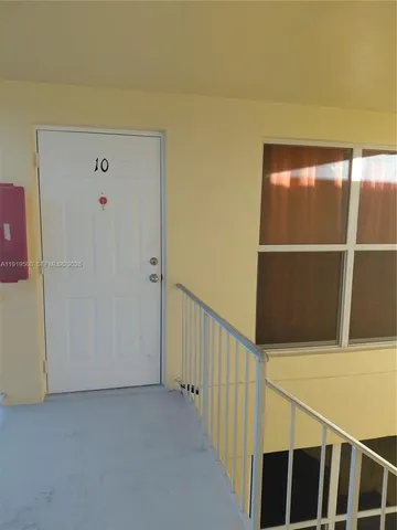 $1,595 | 731 Hummingbird Way, Unit 10, North Palm Beach, FL 33408