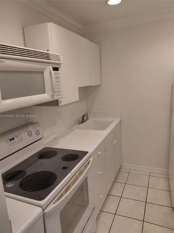 $1,595 | 731 Hummingbird Way, Unit 10, North Palm Beach, FL 33408