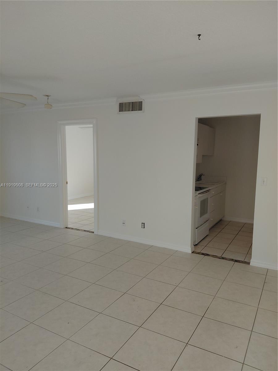 731 Hummingbird Way, Unit 10 North Palm Beach, FL 33408 - Photo 6 of 14