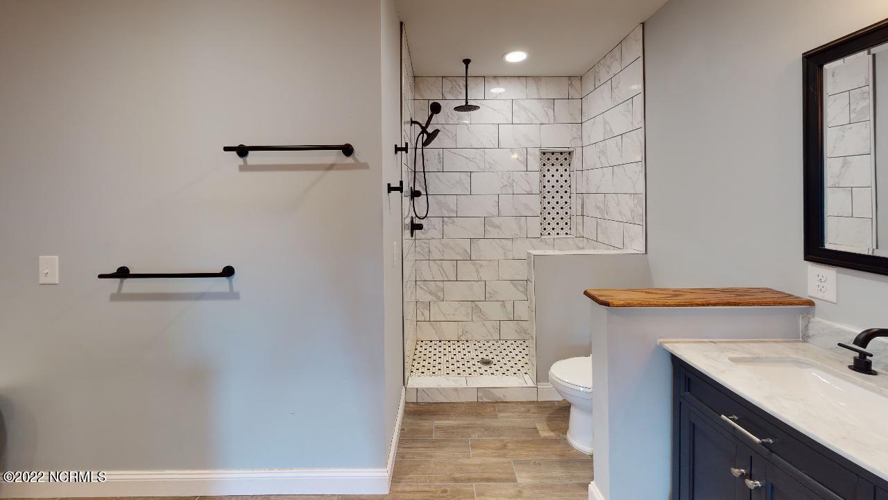 1332 Nine Foot Road Newport, NC 28570 - Photo 17 of 30 master bathroom