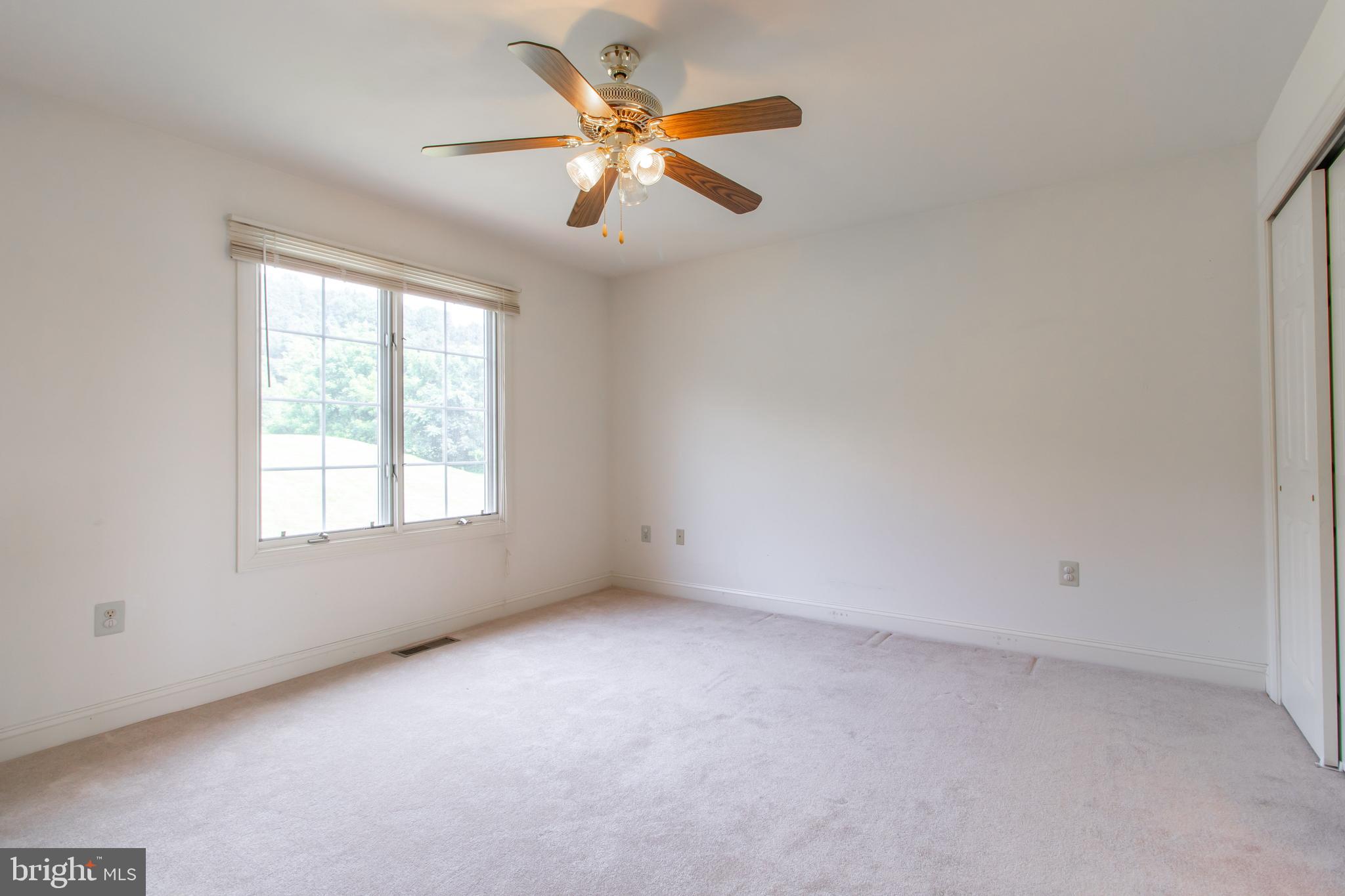 17 Landon Way Exton, PA 19341 - Photo 32 of 40