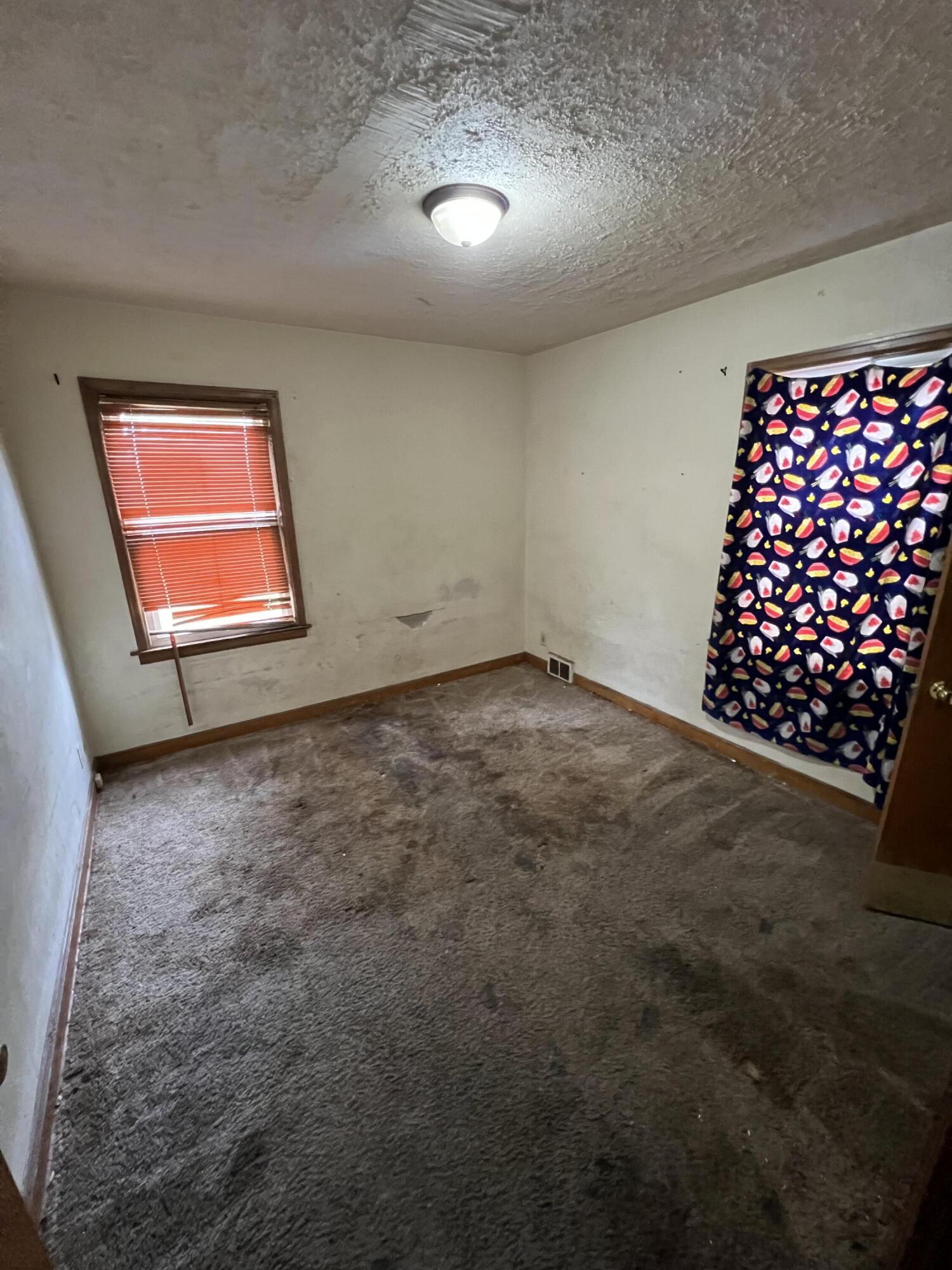 4147 North 39th Street Milwaukee, WI 53216 - Photo 14 of 32 walkthrough-photo-10
