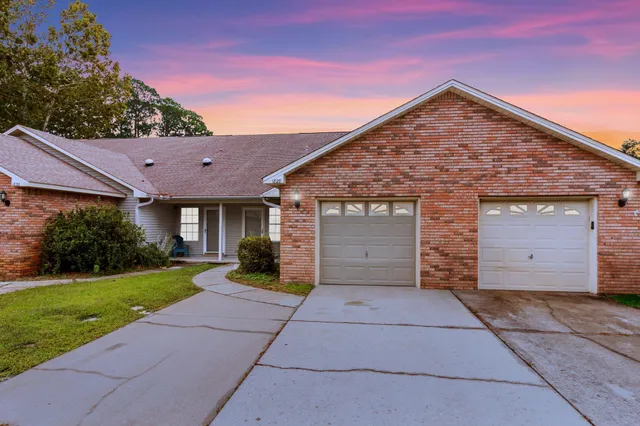 $1,795 | 1828 Sod Drive, Fort Walton Beach, FL 32547