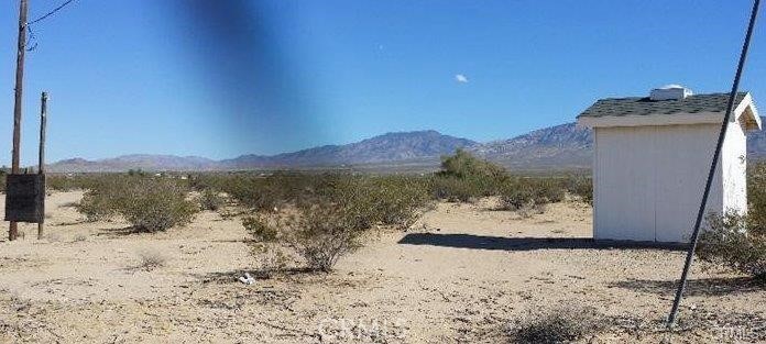 37051 Pearl Road Lucerne Valley, CA 92356 - Photo 4 of 11 Well house