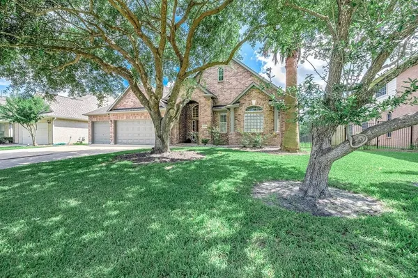 $3,400 | 3403 East Cedar Hollow Drive, Pearland, TX 77584
