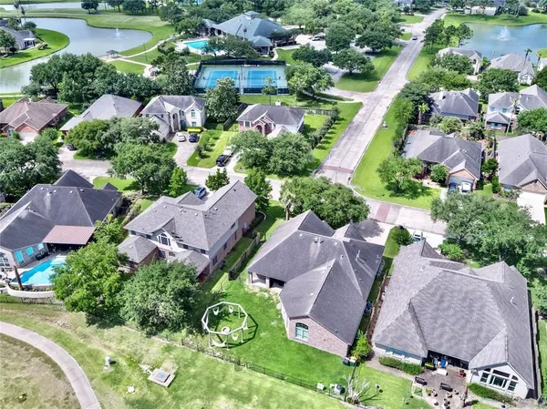 $3,400 | 3403 East Cedar Hollow Drive, Pearland, TX 77584