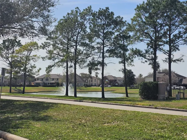 $3,400 | 3403 East Cedar Hollow Drive, Pearland, TX 77584