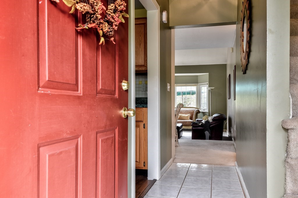 1 Doyle Lane, Unit 1 Hopkinton, MA 01748 - Photo 2 of 33