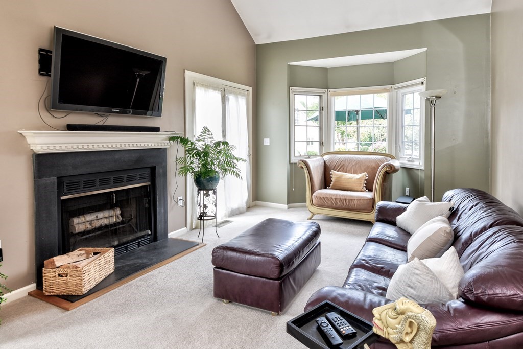 1 Doyle Lane, Unit 1 Hopkinton, MA 01748 - Photo 5 of 33
