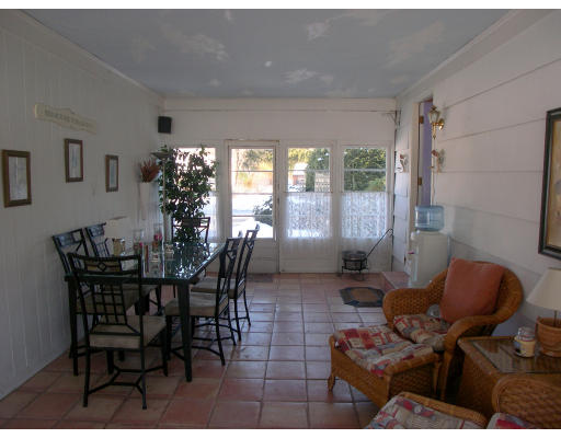 10 Gregory Road Framingham, MA 01701 - Photo 6 of 13