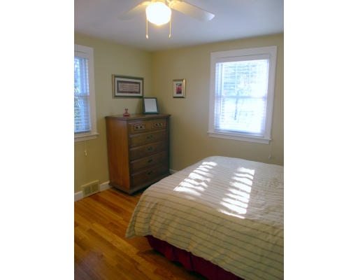10 Gregory Road Framingham, MA 01701 - Photo 9 of 13