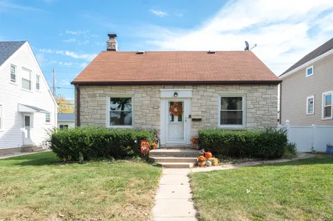 $239,900 | 4012 South 1st Street, Milwaukee, WI 53207