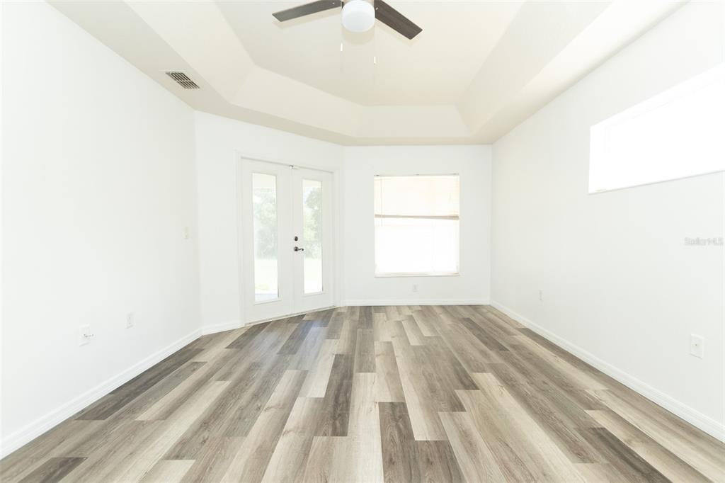 3858 Southwest 161st Street Ocala, FL 34473 - Photo 37 of 67 a view of an empty room and window