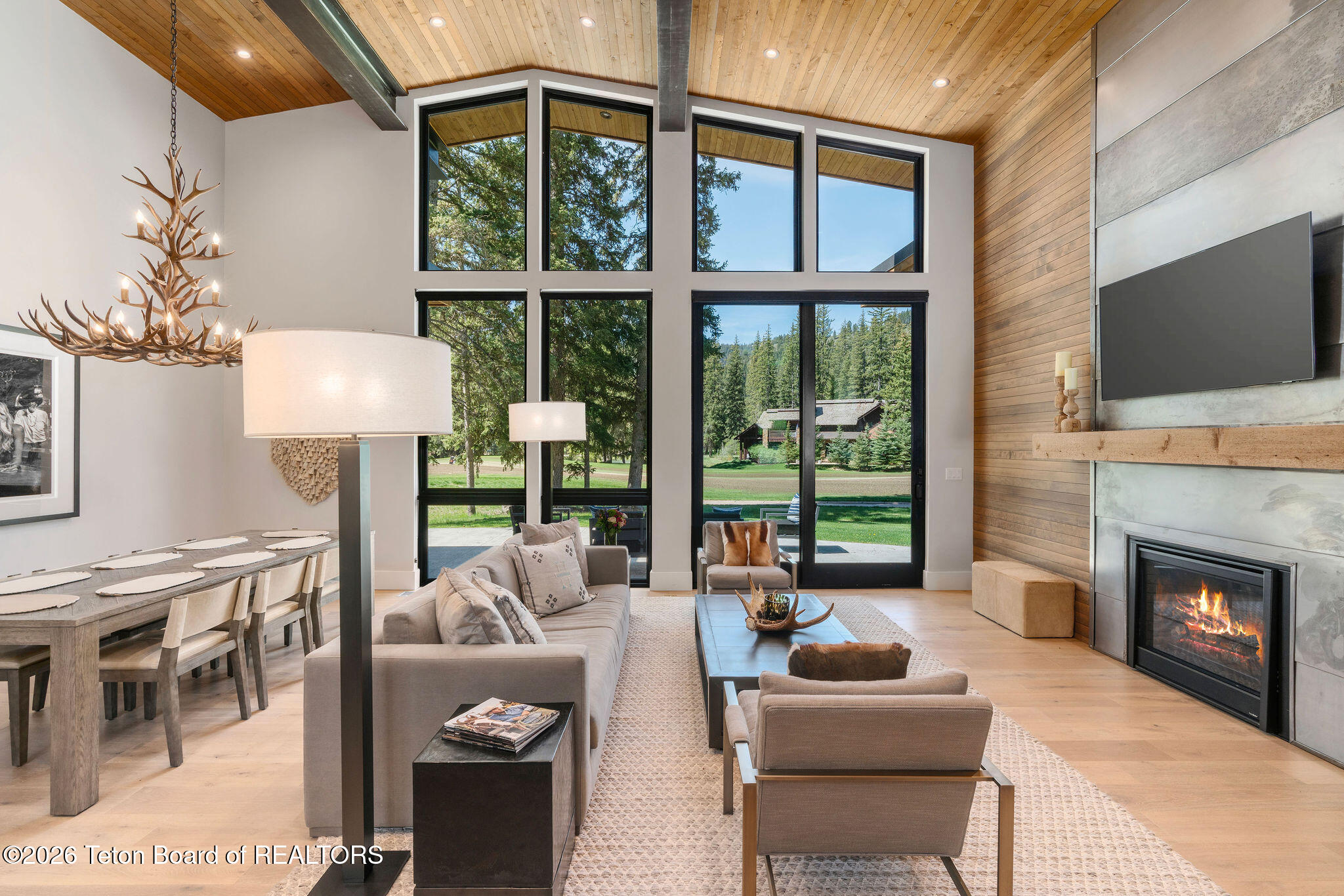 15505 Tall Timber Road Jackson, WY 83001 - Photo 13 of 40 Great room and Dining area