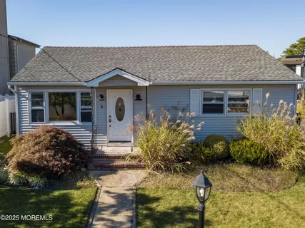 $599,999 | 4 Jamaica Avenue, Toms River, NJ 08753