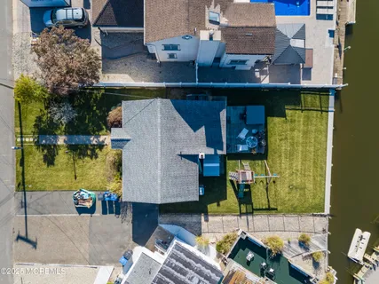 $599,999 | 4 Jamaica Avenue, Toms River, NJ 08753