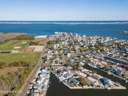 $599,999 | 4 Jamaica Avenue, Toms River, NJ 08753