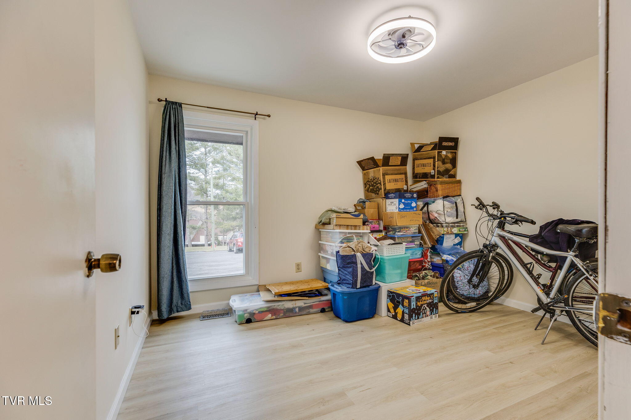 780 Hamilton Road, Unit E2 Blountville, TN 37617 - Photo 13 of 34 013