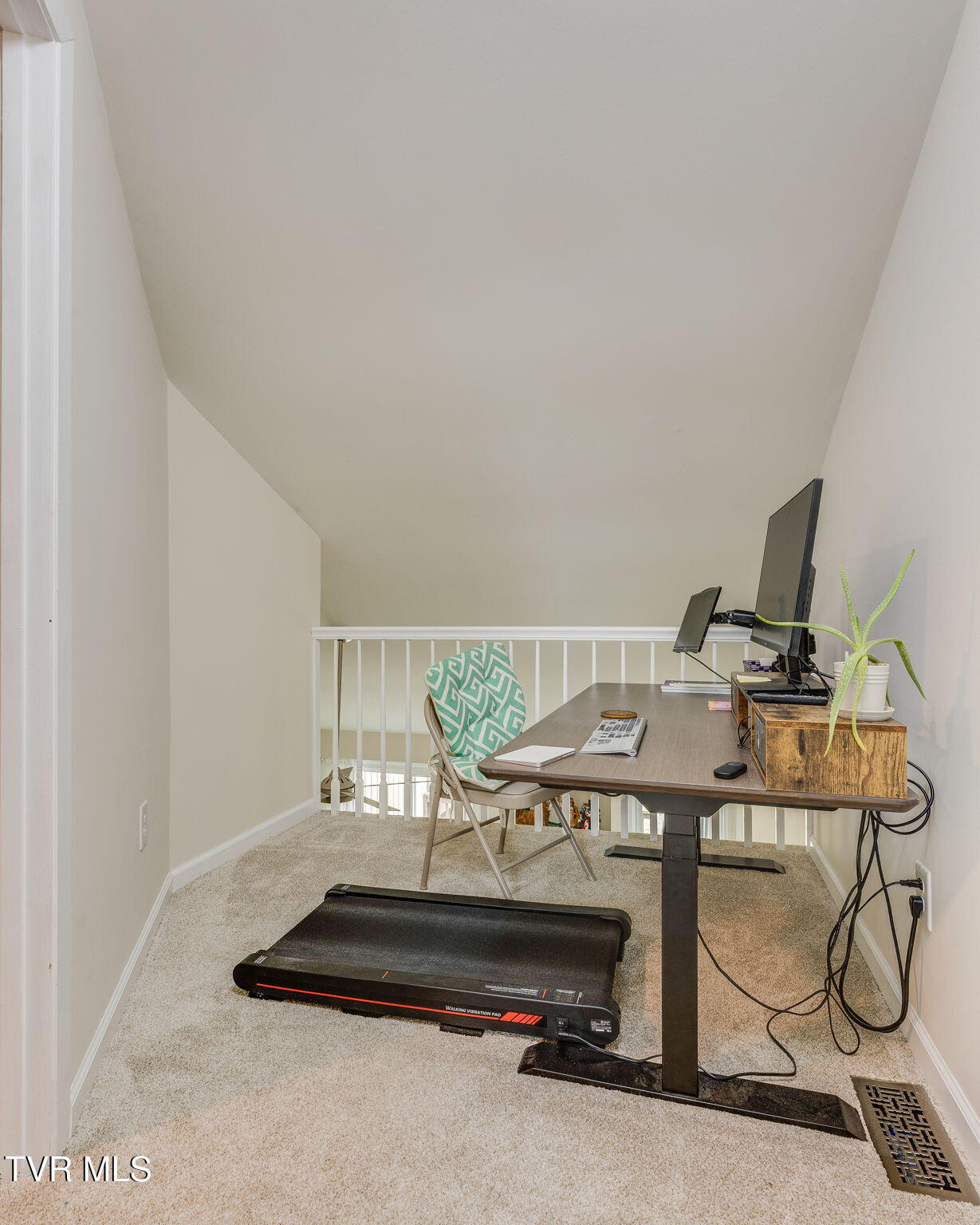 780 Hamilton Road, Unit E2 Blountville, TN 37617 - Photo 18 of 34 018