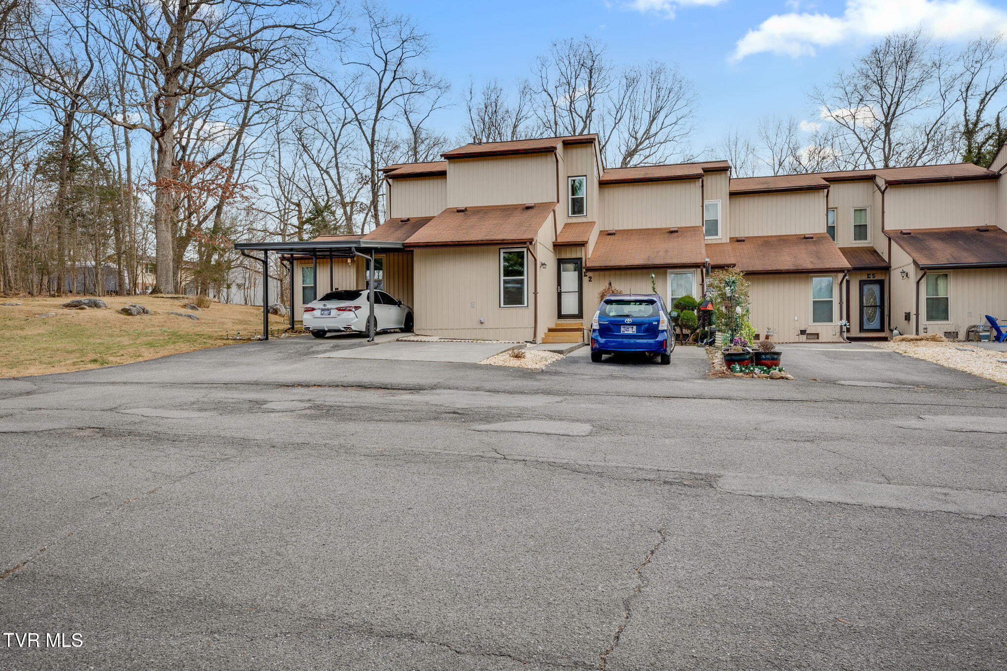 780 Hamilton Road, Unit E2 Blountville, TN 37617 - Photo 2 of 34 001