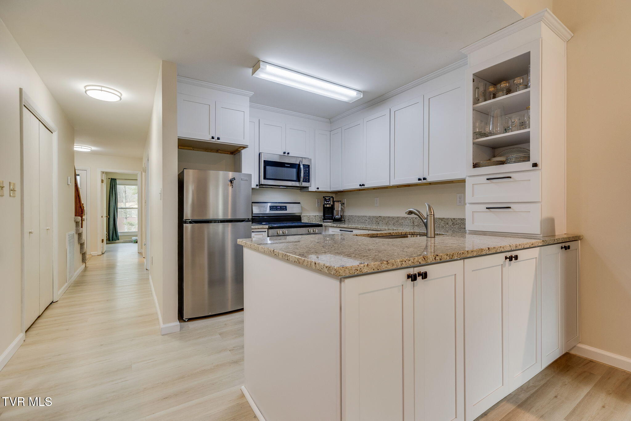 780 Hamilton Road, Unit E2 Blountville, TN 37617 - Photo 10 of 34 010