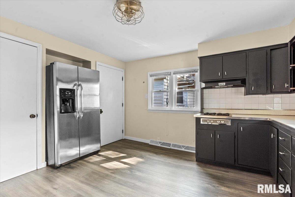 225 North English Avenue Springfield, IL 62702 - Photo 8 of 19