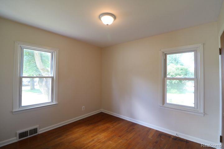 1209 Adams Street Lapeer, MI 48446 - Photo 9 of 14