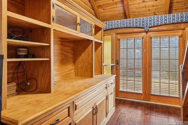 a view of a back yard of the house