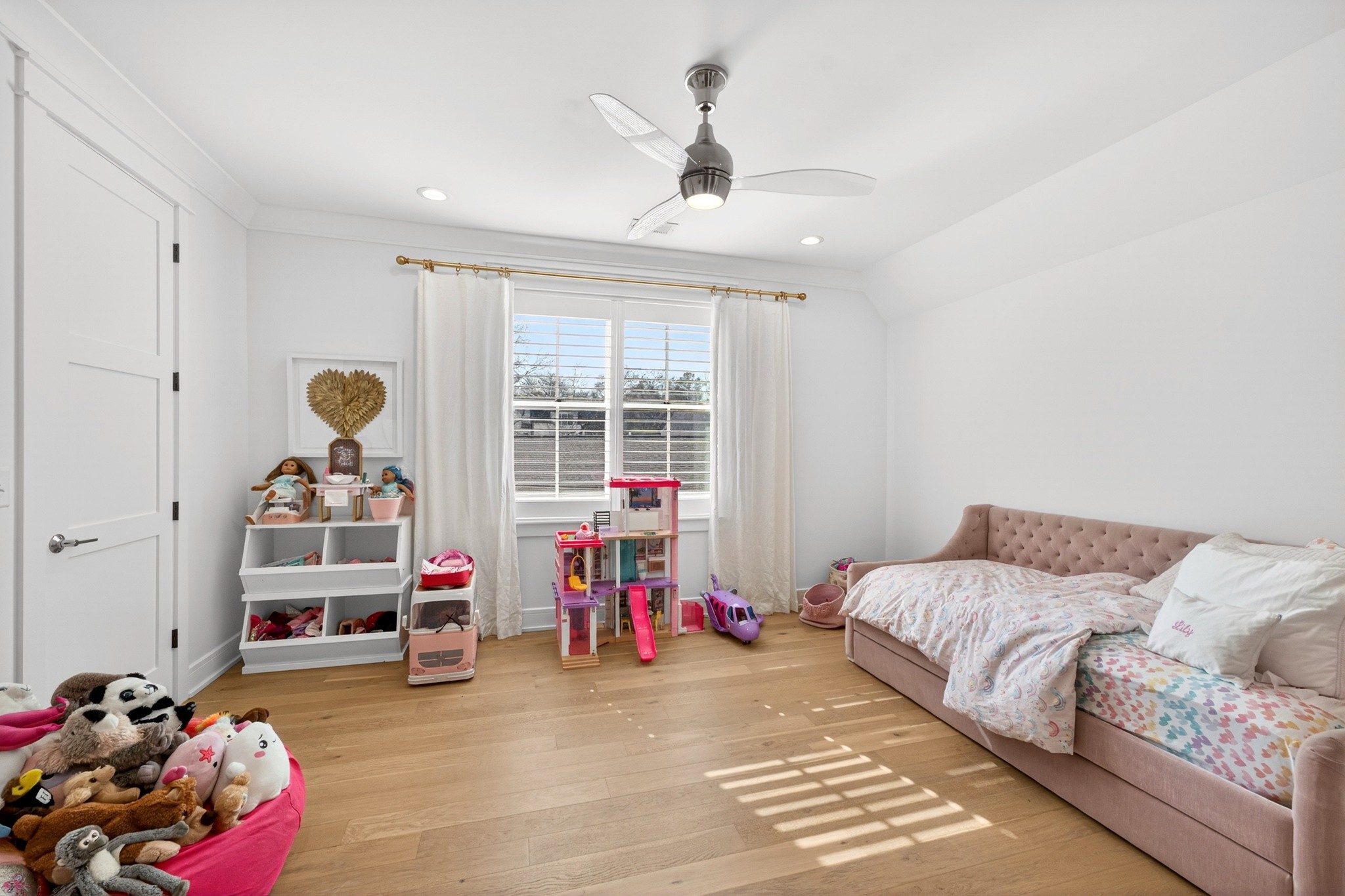 721 Newberry Road Nashville, TN 37205 - Photo 37 of 49 a bedroom with furniture and a chandelier