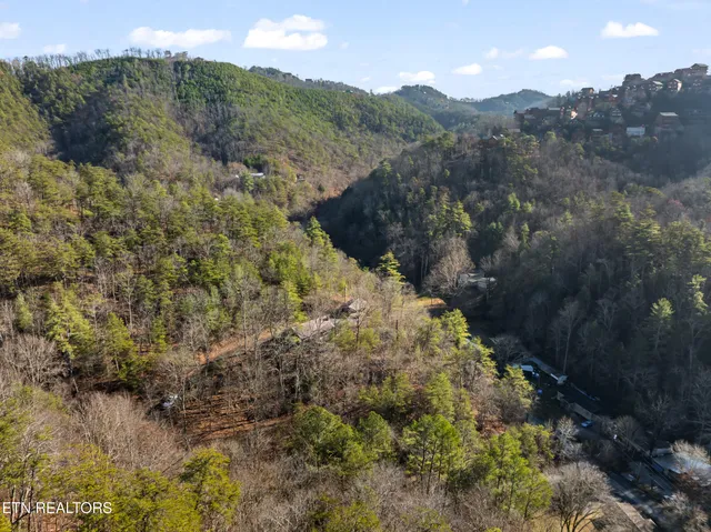 $499,950 | 3461 Lost Branch Road, Sevierville, TN 37862