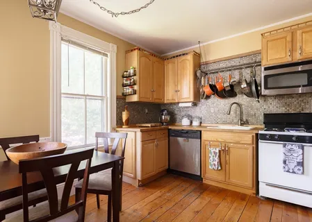 $3,100 | 327 Lafayette Street, Unit 2, Salem, MA 01970