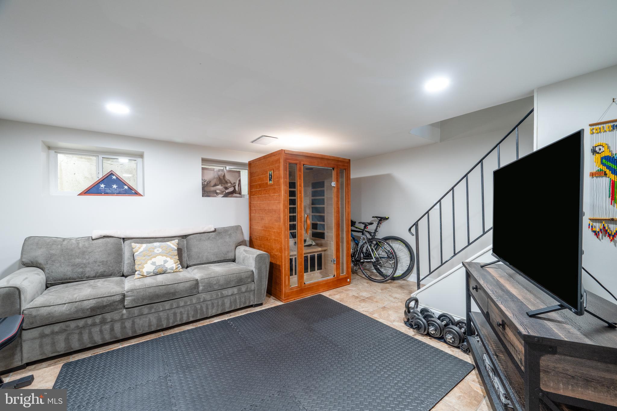 4205 32nd Road South Arlington, VA 22206 - Photo 19 of 40 RECESSED LIGHTING