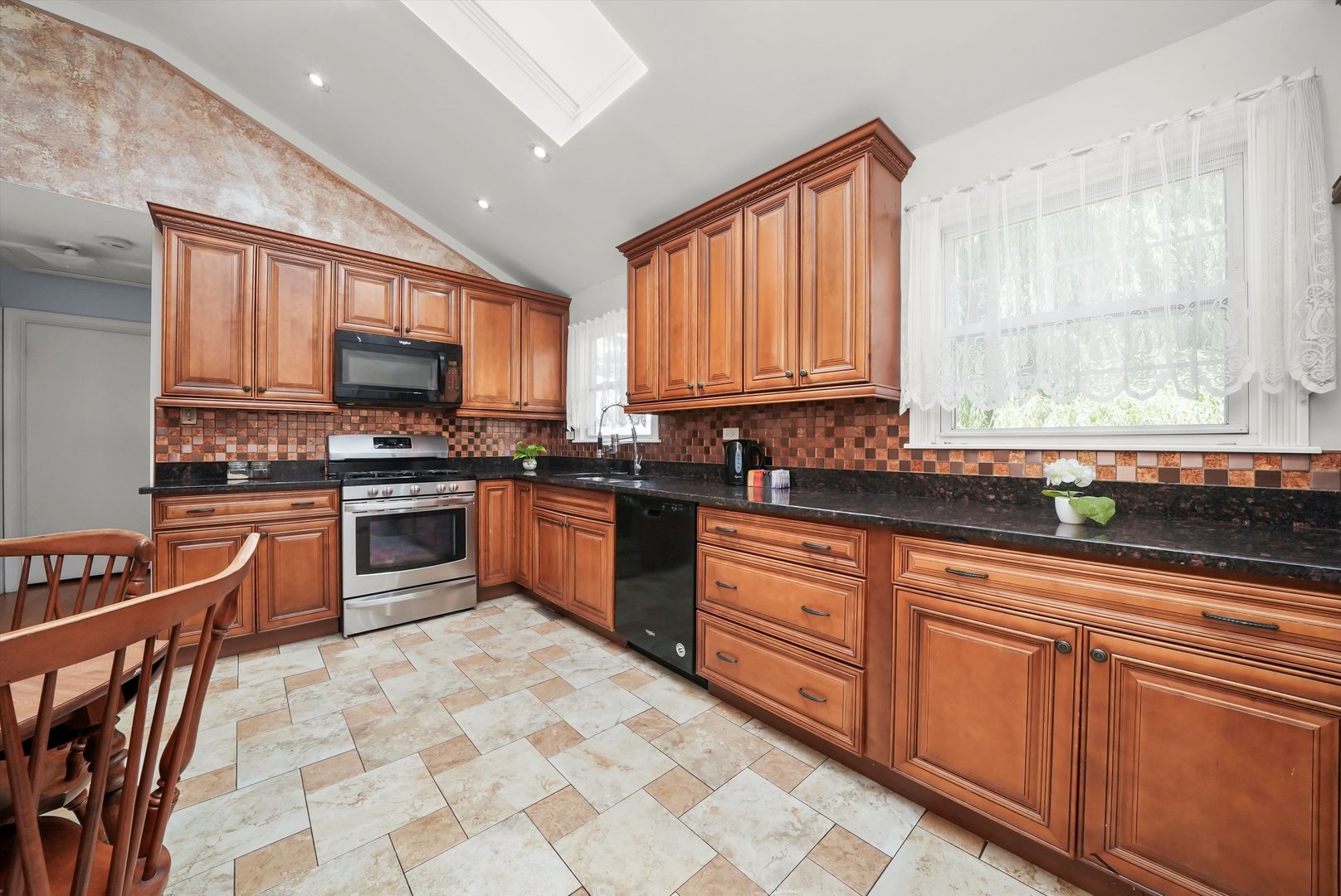 5610 West 85th Street Burbank, IL 60459 - Photo 10 of 39