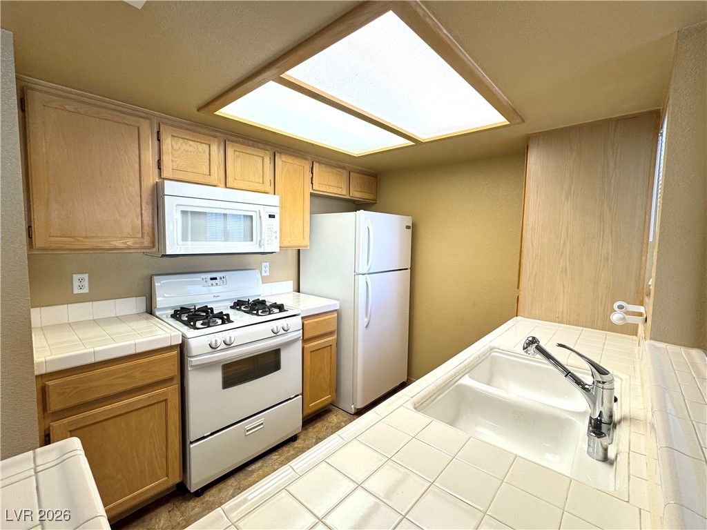 7100 West Pirates Cove Road, Unit 2101 Las Vegas, NV 89145 - Photo 12 of 26