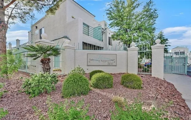 $1,150 | 7100 West Pirates Cove Road, Unit 2101, Las Vegas, NV 89145