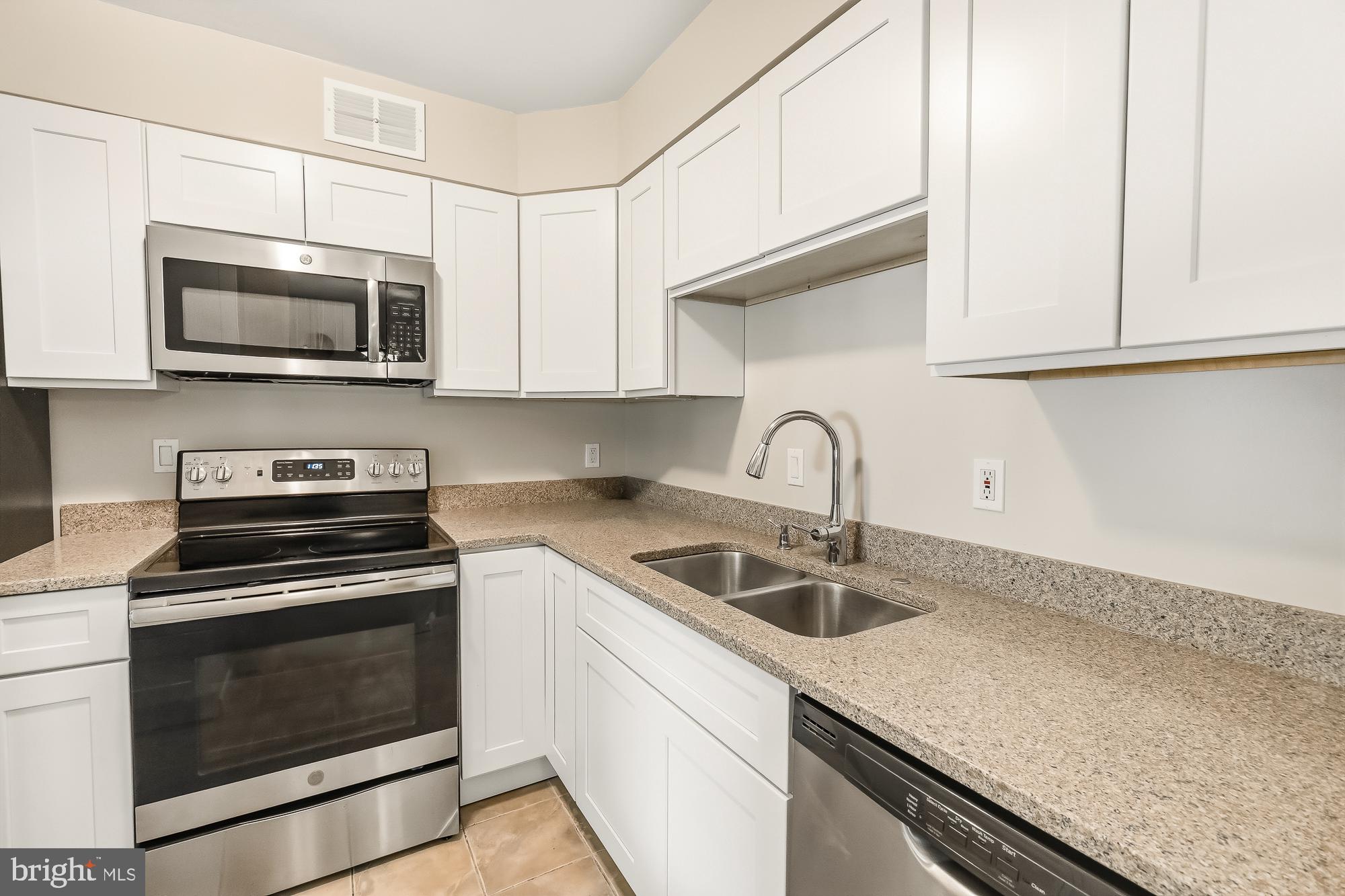 3206 Spartan Road, Unit 14 Olney, MD 20832 - Photo 12 of 36 ALL NEW kitchen ---- gorgeous!