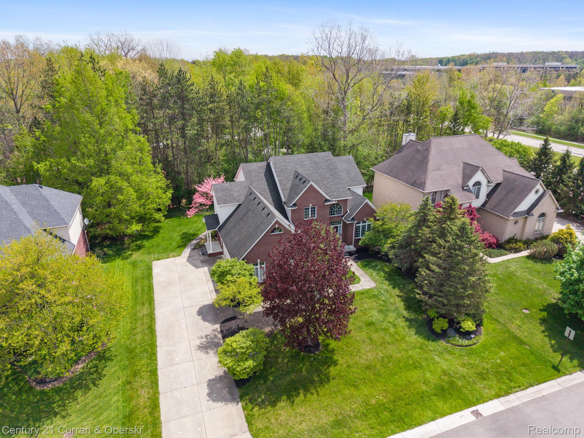 27852 Larson Lane Farmington, MI 48331 - Photo 6 of 75 66-web-or-mls-DJI_20260509124151_0430_D.jpg