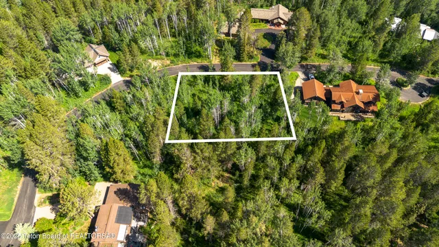 $1,100,000 | 5300 Woodchuck Road, Wilson, WY 83014