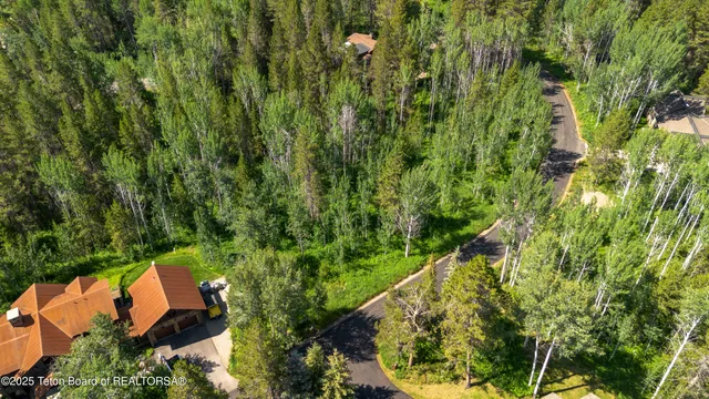 $1,100,000 | 5300 Woodchuck Road, Wilson, WY 83014