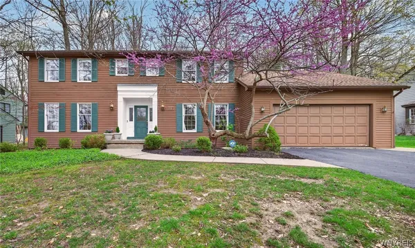 $530,000 | 117 Knob Hill Road, Orchard Park, NY 14127