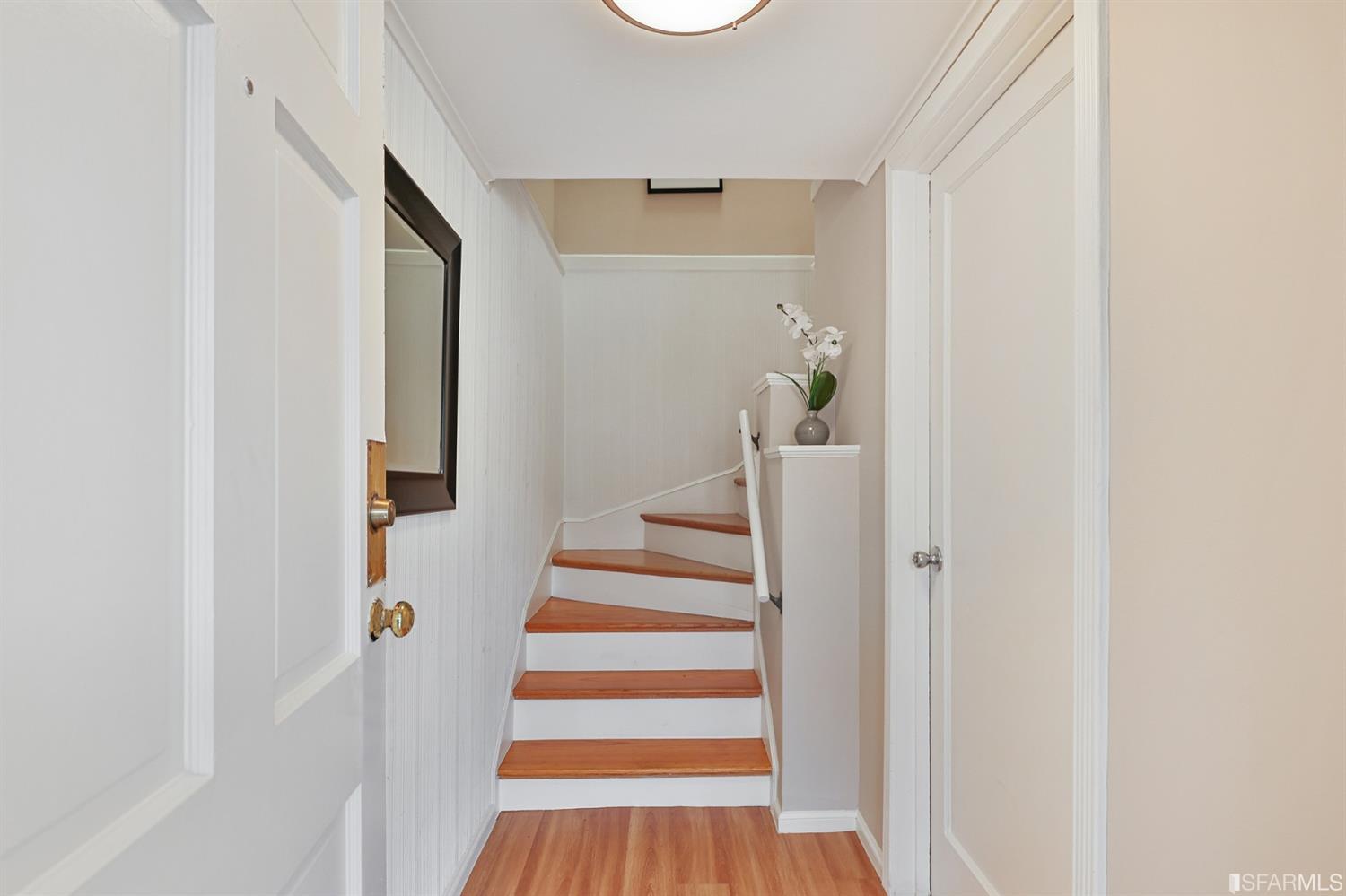 2575 42nd Avenue San Francisco, CA 94116 - Photo 2 of 34