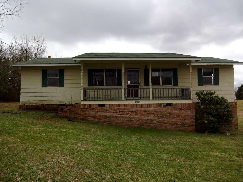 400 V I Ranch Road Bristol, TN 37620 - Photo 1 of 16 Photo 1