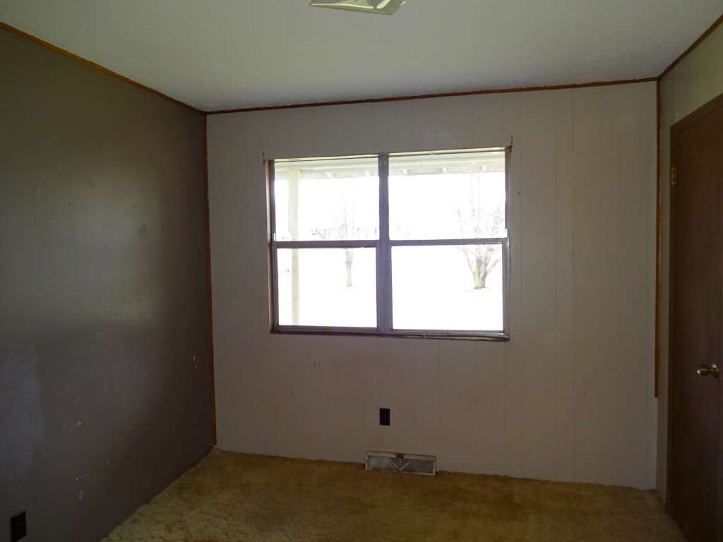 400 V I Ranch Road Bristol, TN 37620 - Photo 6 of 16 Photo 6
