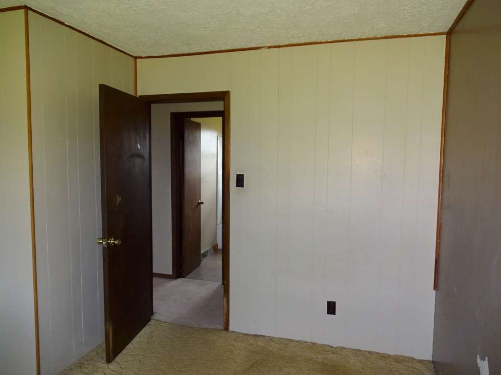 400 V I Ranch Road Bristol, TN 37620 - Photo 9 of 16 Photo 9
