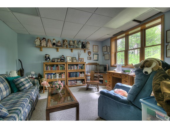 3 Winter Hill Road Derry, NH 03038 - Photo 21 of 24